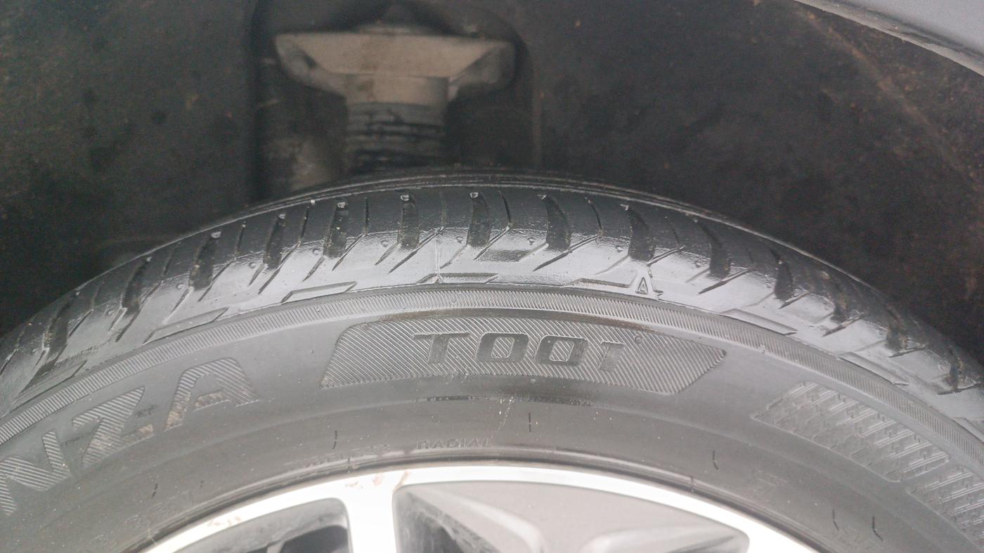 2018 Hyundai Tucson GLS 2WD AT PETROL, Petrol, Automatic, 88,054 km, Right Rear Tyre Tread
