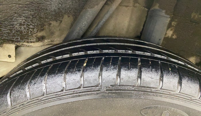 2015 Honda City 1.5L I-VTEC VX CVT, Petrol, Automatic, 32,925 km, Left Rear Tyre Tread