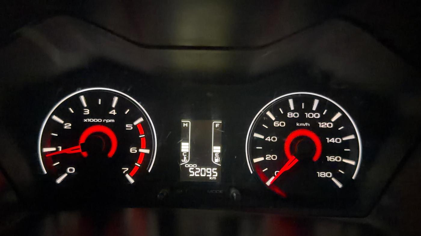 2016 Mahindra Kuv100 K8 6 STR, Petrol, Manual, 52,031 km, Odometer Image
