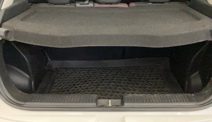 2024 Toyota Urban Cruiser Taisor V 1.0 Petrol MT, Petrol, Manual, 18,391 km, Boot Inside