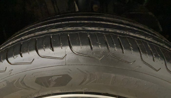 2024 Toyota Urban Cruiser Taisor V 1.0 Petrol MT, Petrol, Manual, 18,391 km, Right Front Tyre Tread