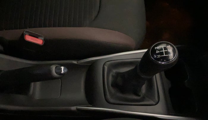 2024 Toyota Urban Cruiser Taisor V 1.0 Petrol MT, Petrol, Manual, 18,391 km, Gear Lever