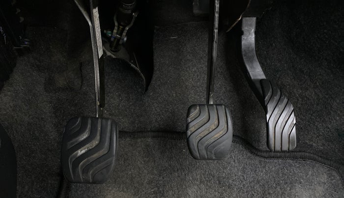 2018 Datsun Redi Go T (O), CNG, Manual, 19,445 km, Pedals