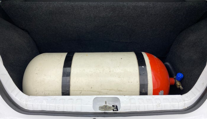 2018 Datsun Redi Go T (O), CNG, Manual, 19,445 km, Boot Inside