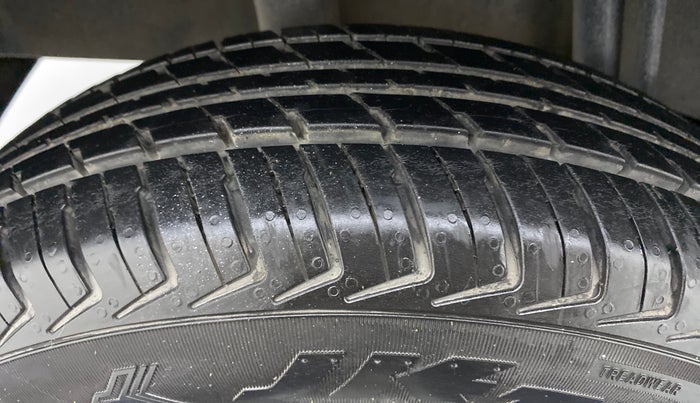 2018 Datsun Redi Go T (O), CNG, Manual, 19,445 km, Right Rear Tyre Tread