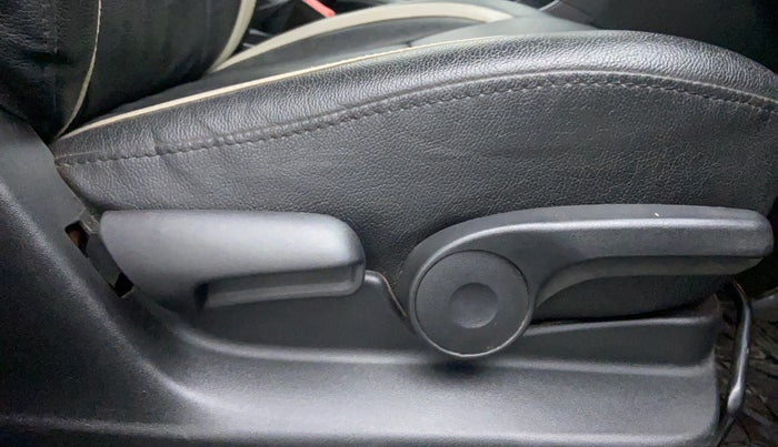 2017 Maruti Vitara Brezza ZDI, Diesel, Manual, 8,483 km, Driver Side Adjustment Panel
