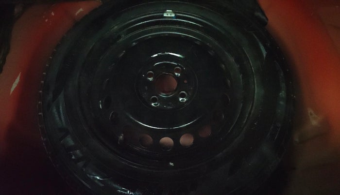 2015 Maruti Baleno DELTA PETROL 1.2, Petrol, Manual, 80,341 km, Spare Tyre