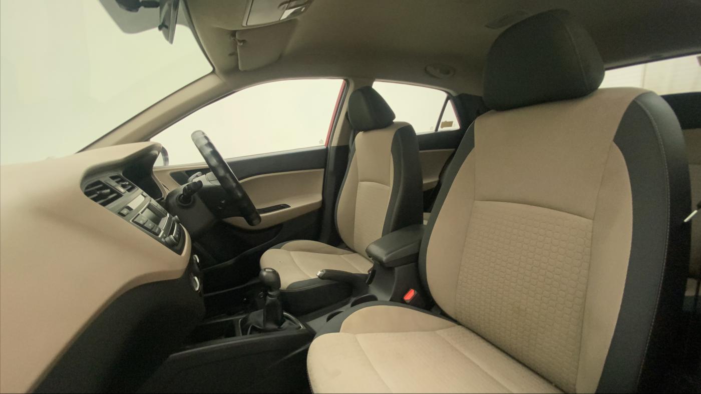 2017 Hyundai Elite i20 SPORTZ 1.2, Petrol, Manual, 11,293 km, Right Side Front Door Cabin
