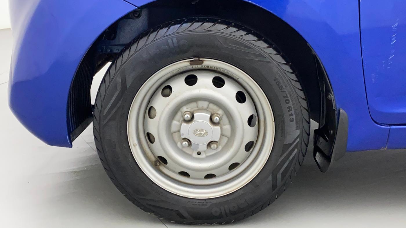 2017 Hyundai Eon ERA +, Petrol, Manual, 43,588 km, Left Front Wheel
