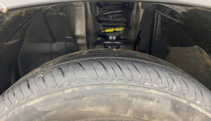 2023 Nissan MAGNITE XV MT, Petrol, Manual, 17,839 km, Left Front Tyre Tread