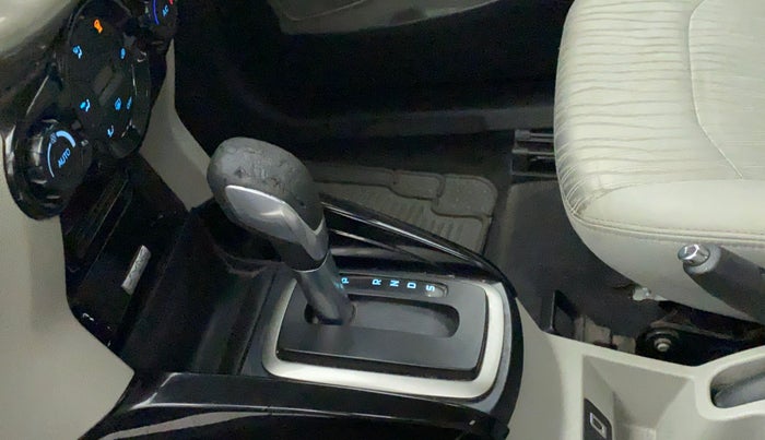 2016 Ford Ecosport TITANIUM 1.5L PETROL AT, Petrol, Automatic, 49,073 km, Gear lever - Knob cover torn