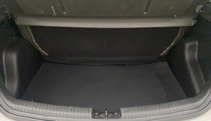 2014 Hyundai Grand i10 ASTA 1.2 KAPPA VTVT, Petrol, Manual, 35,439 km, Boot Inside