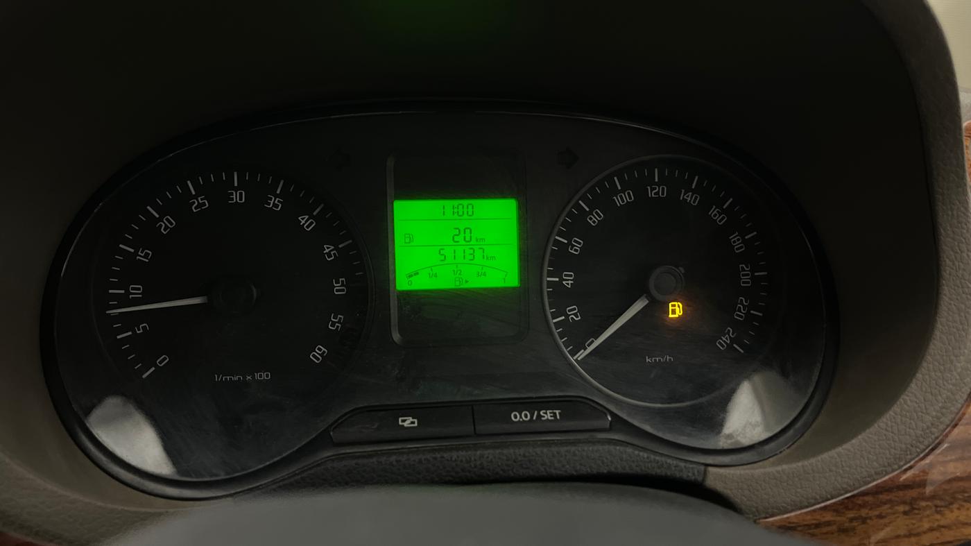 2014 Skoda Rapid AMBITION 1.6 TDI CR MT PLUS, Diesel, Manual, 51,112 km, Odometer Image