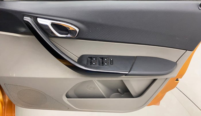 2016 Tata Tiago XZ PETROL, Petrol, Manual, 78,959 km, Driver Side Door Panels Control