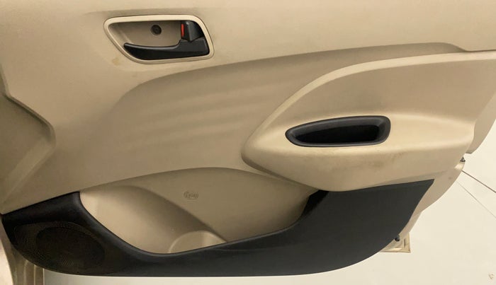 2019 Hyundai NEW SANTRO ERA EXECUTIVE, Petrol, Manual, 56,077 km, Driver Side Door Panels Control