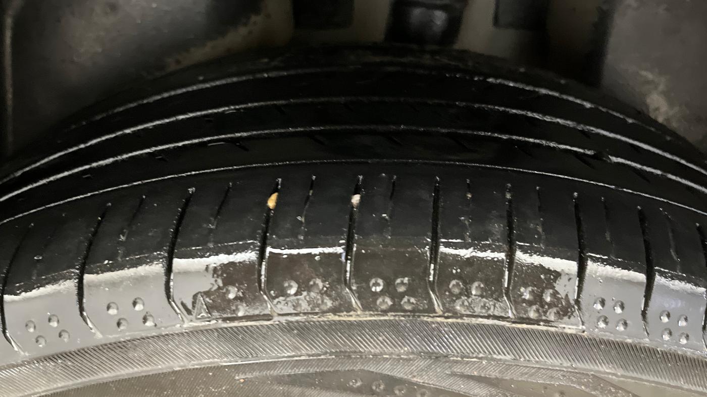 2019 Jeep Compass LIMITED PLUS PETROL AT, Petrol, Automatic, 65,565 km, Left Rear Tyre Tread