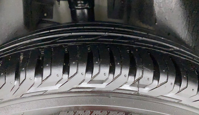 2018 Jeep Compass LONGITUDE 2.0 DIESEL, Diesel, Manual, 96,310 km, Right Rear Tyre Tread