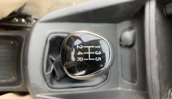 2015 Ford Figo Aspire TREND 1.2 PETROL, Petrol, Manual, 1,00,000 km, Gear Lever