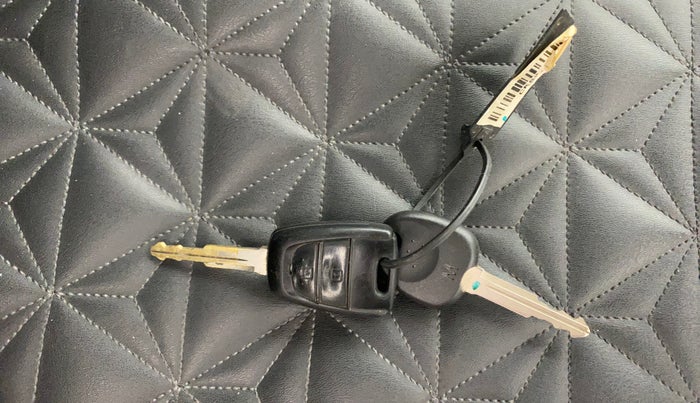 2019 Hyundai NEW SANTRO SPORTZ MT, Petrol, Manual, 25,626 km, Key Close Up