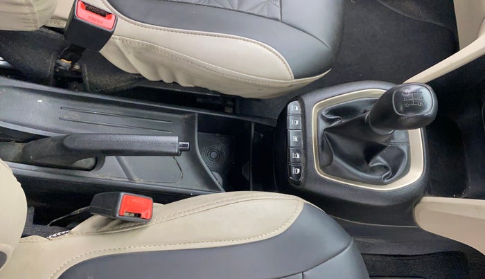 2019 Hyundai NEW SANTRO SPORTZ MT, Petrol, Manual, 25,626 km, Gear Lever