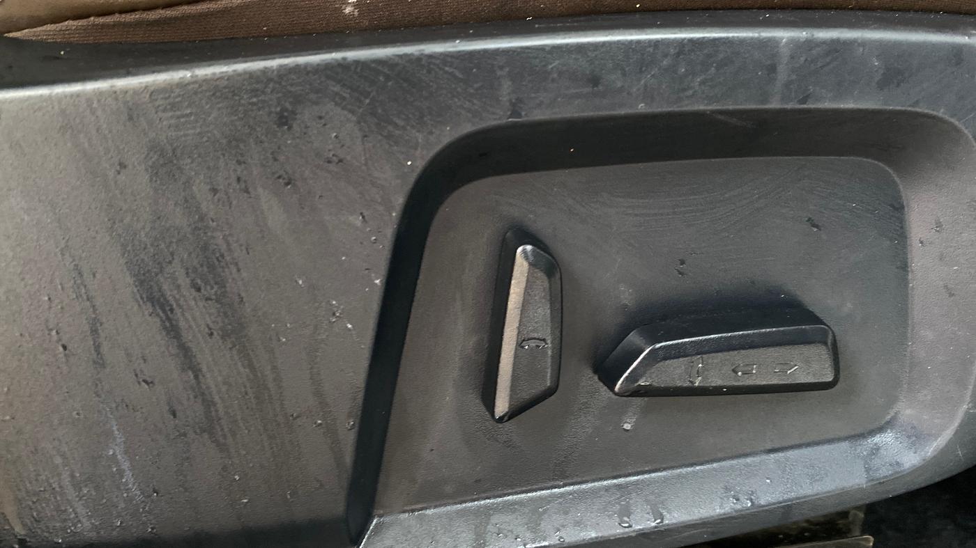2021 Tata Harrier XZ PLUS 2.0L, Diesel, Manual, 91,422 km, Driver Side Adjustment Panel
