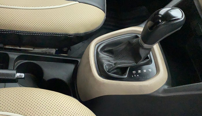 2017 Hyundai Grand i10 SPORTZ (O) AT 1.2 KAPPA VTVT, Petrol, Automatic, 62,106 km, Gear Lever
