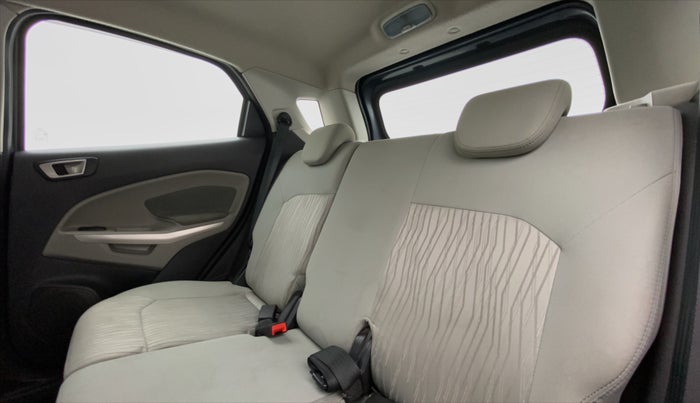 2016 Ford Ecosport 1.5 TITANIUM TI VCT AT, Petrol, Automatic, 73,647 km, Right Side Rear Door Cabin