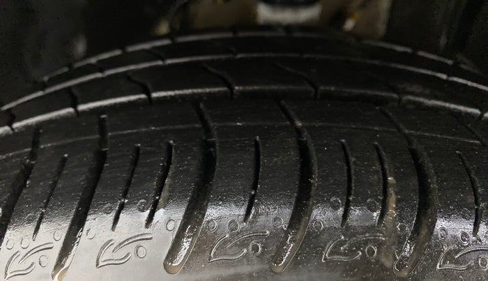 2021 Tata ALTROZ XZ 1.2, Petrol, Manual, 6,375 km, Left Front Tyre Tread