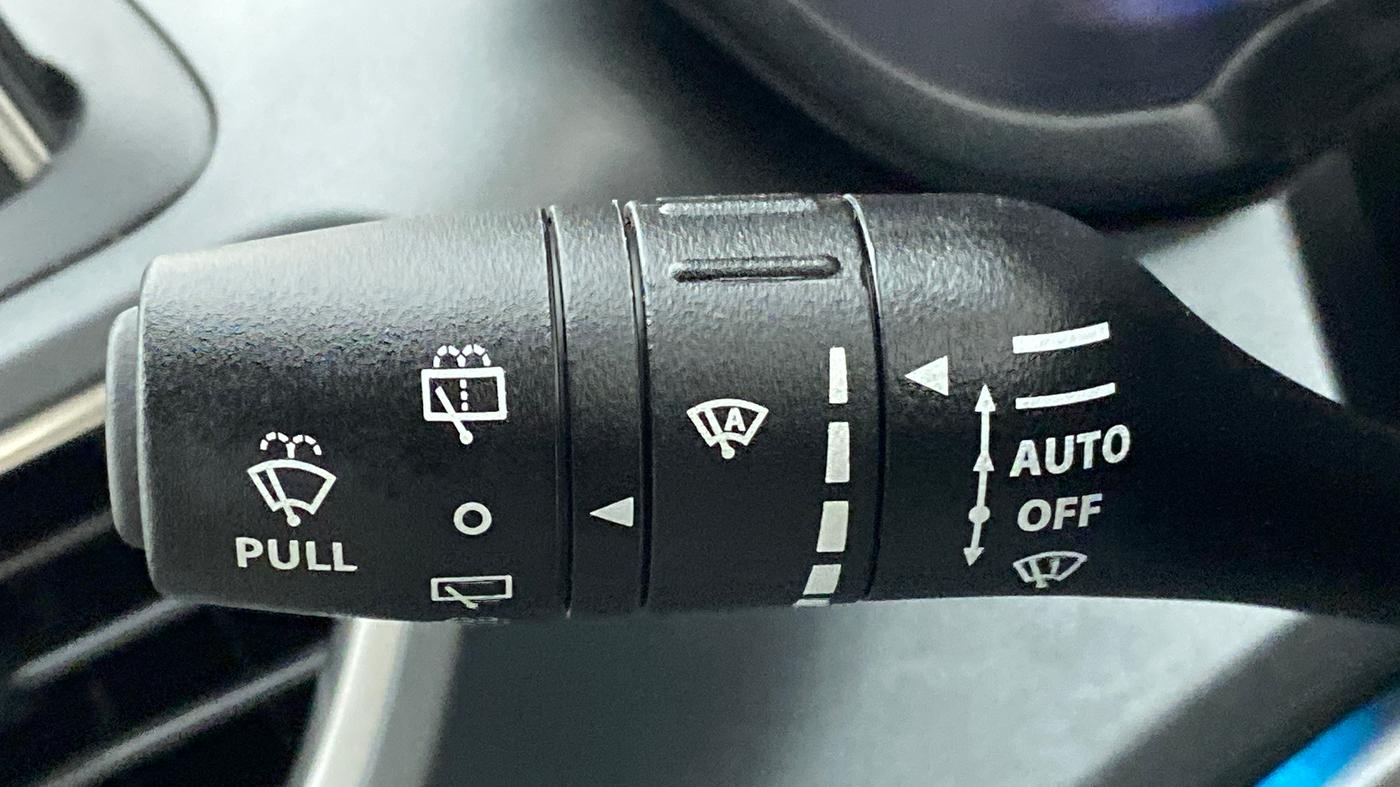 2021 Tata ALTROZ XZ 1.2, Petrol, Manual, 6,375 km, Rain Sensing Wipers