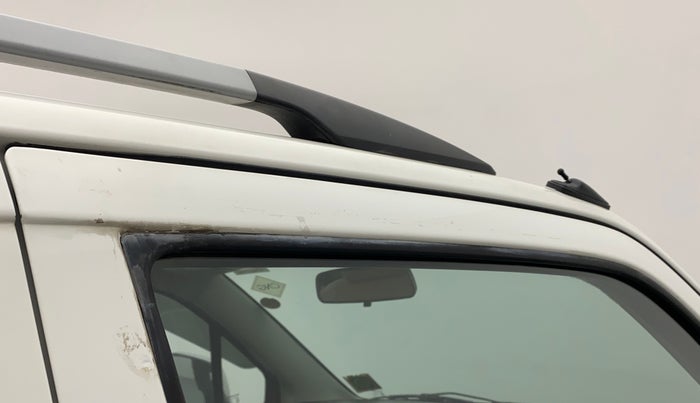 2017 Maruti Wagon R 1.0 LXI CNG, CNG, Manual, 55,225 km, Driver-side door - Door visor damaged