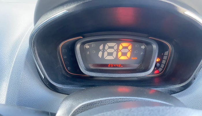 2019 Renault Kwid RXT 1.0 (O), Petrol, Manual, 25,442 km, Odometer Image