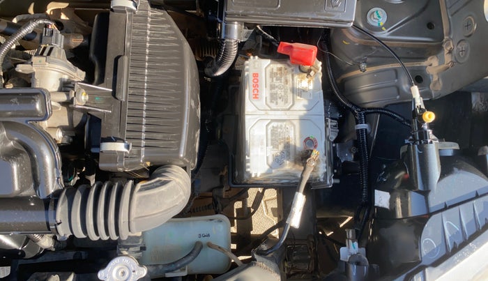 2019 Renault Kwid RXT 1.0 (O), Petrol, Manual, 25,442 km, Engine View - Left