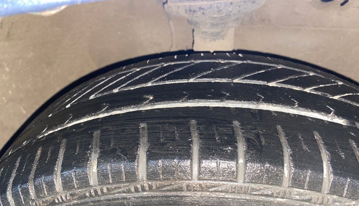 2012 Maruti Wagon R 1.0 VXI, Petrol, Manual, 30,027 km, Right Front Tyre Tread