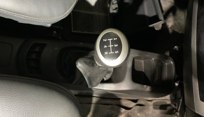 2012 Maruti Wagon R 1.0 VXI, Petrol, Manual, 30,027 km, Gear Lever