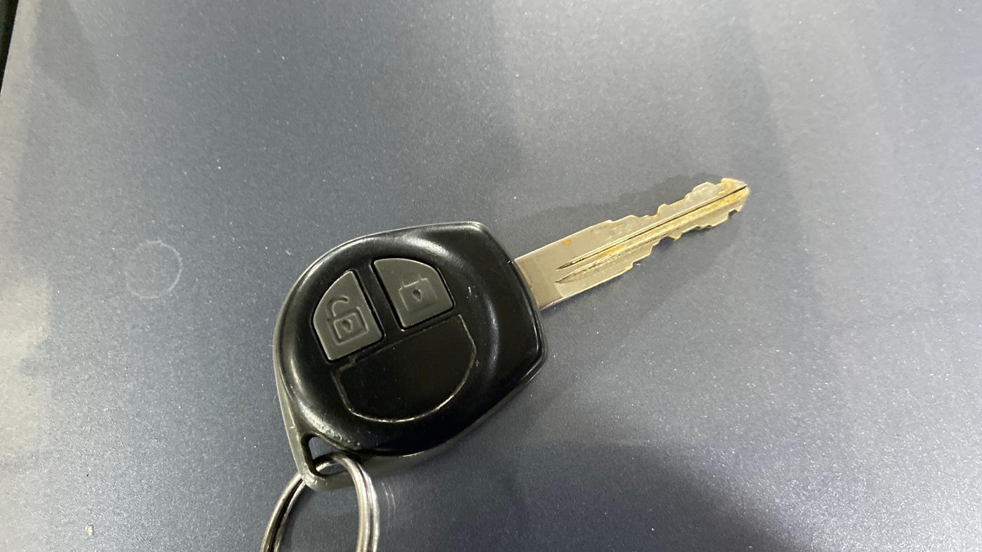 2012 Maruti Wagon R 1.0 VXI, Petrol, Manual, 30,027 km, Key Close Up