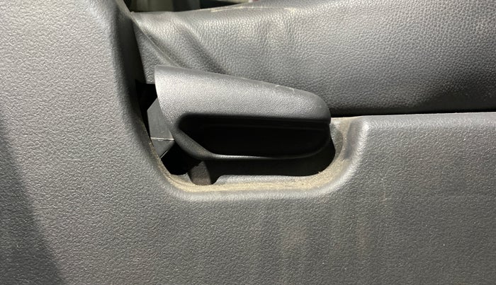 2012 Maruti Wagon R 1.0 VXI, Petrol, Manual, 30,027 km, Driver Side Adjustment Panel