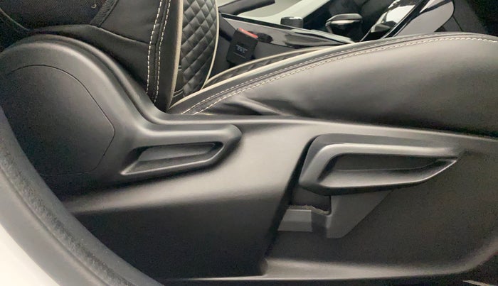 2024 Tata NEXON CREATIVE PLUS 1.2 REVOTRON 7 DCA DT, Petrol, Automatic, 10,480 km, Driver Side Adjustment Panel