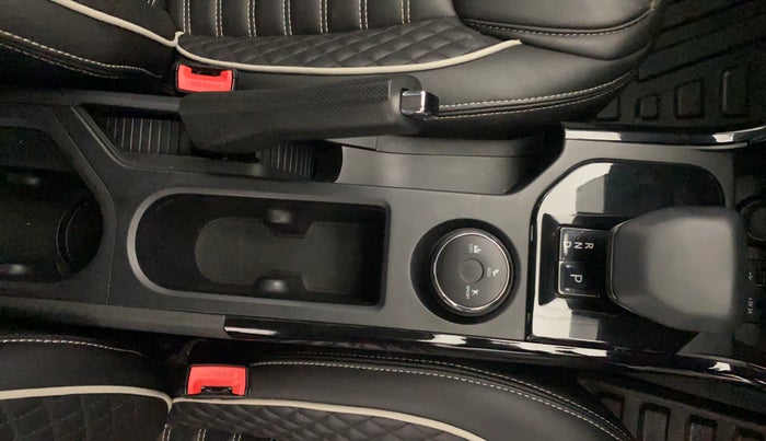 2024 Tata NEXON CREATIVE PLUS 1.2 REVOTRON 7 DCA DT, Petrol, Automatic, 10,480 km, Gear Lever