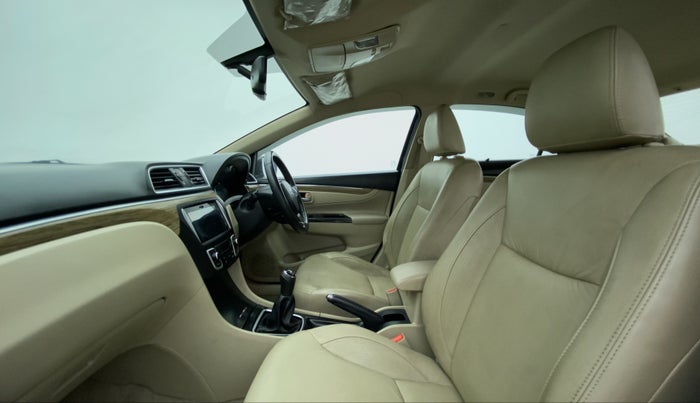 2018 Maruti Ciaz ALPHA 1.5 SHVS PETROL, Petrol, Manual, 27,837 km, Right Side Front Door Cabin