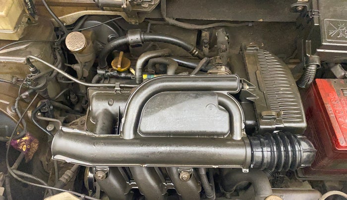 2017 Renault Kwid RXT 1.0 AMT, Petrol, Automatic, 77,568 km, Engine View