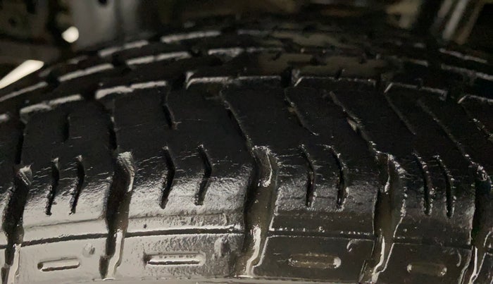 2015 Maruti Alto K10 VXI AMT, Petrol, Automatic, 28,653 km, Right Rear Tyre Tread