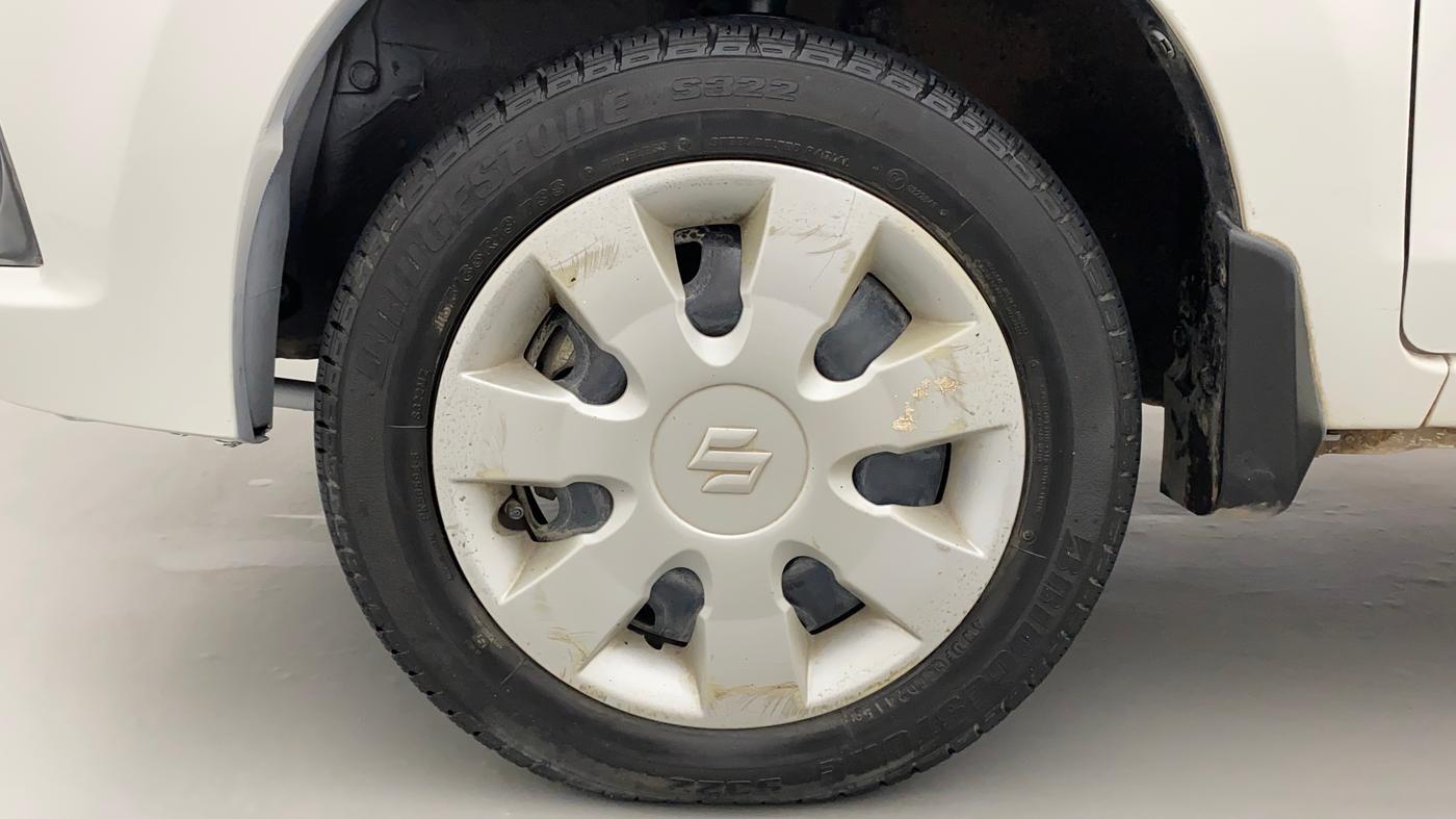 2015 Maruti Alto K10 VXI AMT, Petrol, Automatic, 28,653 km, Left Front Wheel