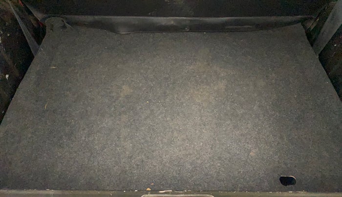 2018 Renault Kwid RXL 1.0, Petrol, Manual, 77,765 km, Boot Inside