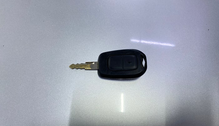 2017 Renault Kwid RXT 1.0, Petrol, Manual, 69,608 km, Key Close Up