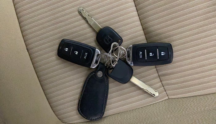 2019 Honda Amaze 1.2L I-VTEC E, Petrol, Manual, 70,273 km, Key Close Up