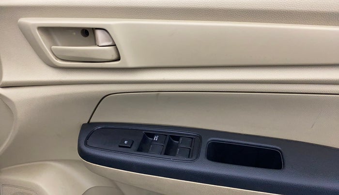 2019 Honda Amaze 1.2L I-VTEC E, Petrol, Manual, 70,273 km, Driver Side Door Panels Control