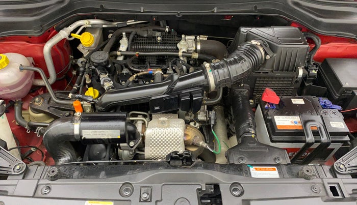 2022 Mahindra XUV300 W4 1.2 PETROL, Petrol, Manual, 10,324 km, Open Bonet