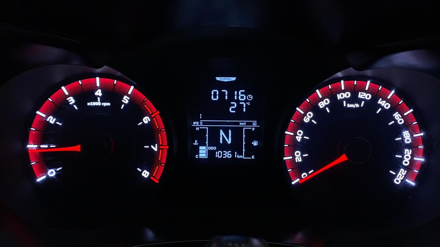 2022 Mahindra XUV300 W4 1.2 PETROL, Petrol, Manual, 10,324 km, Odometer Image