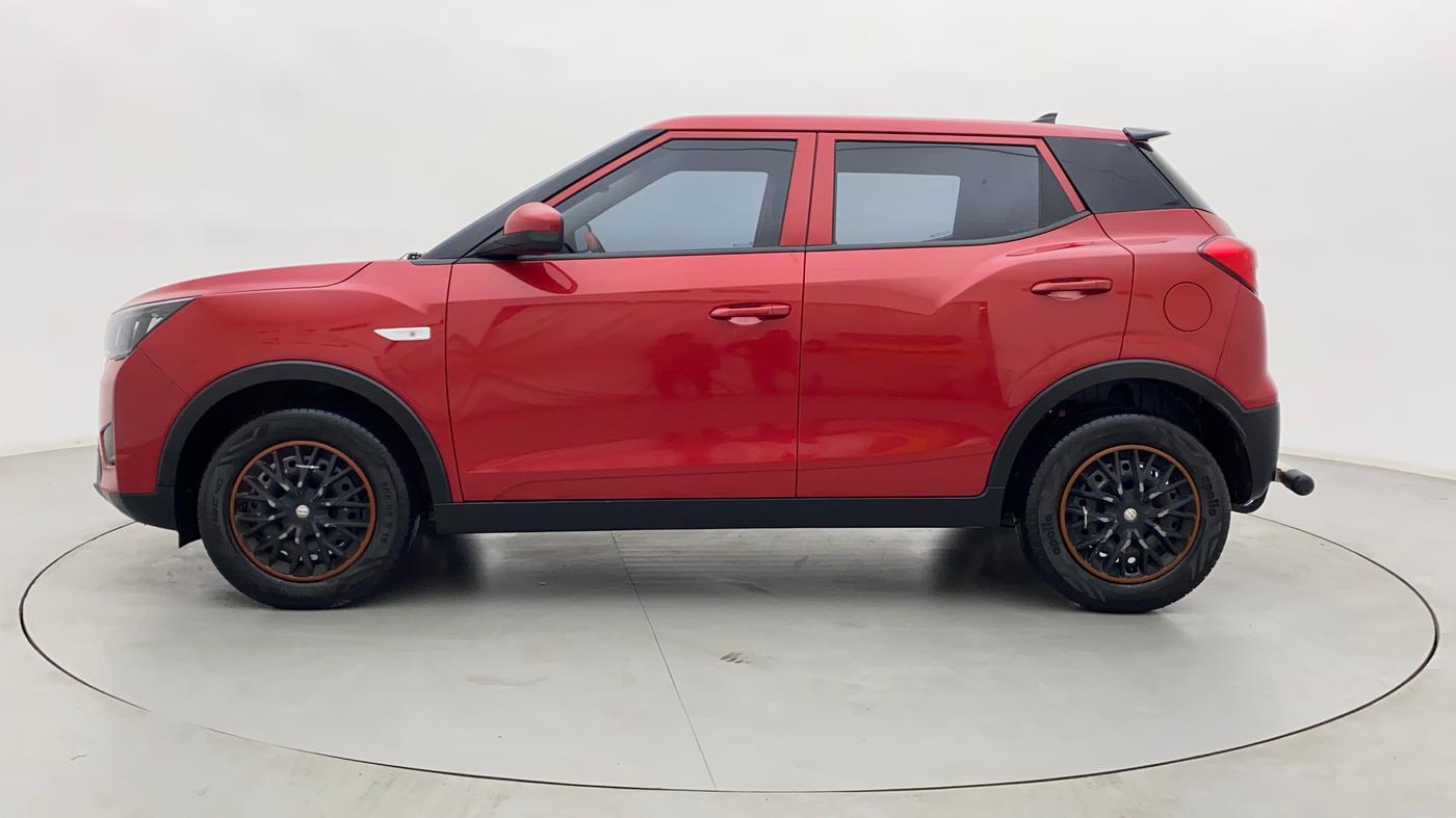 2022 Mahindra XUV300 W4 1.2 PETROL, Petrol, Manual, 10,324 km, Left Side