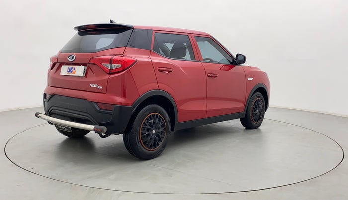 2022 Mahindra XUV300 W4 1.2 PETROL, Petrol, Manual, 10,324 km, Right Back Diagonal
